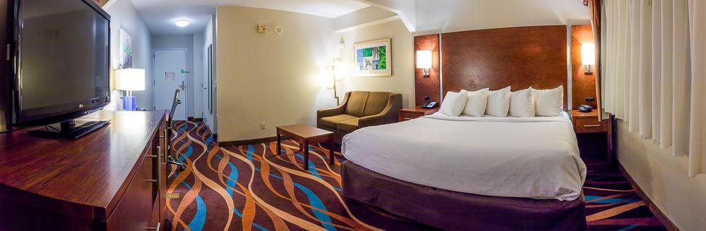 Four Points By Sheraton Fort Lauderdale Airport/Cruise Port Esterno foto