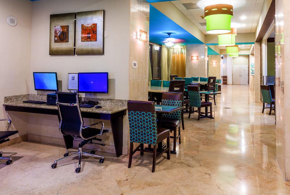 Four Points By Sheraton Fort Lauderdale Airport/Cruise Port Esterno foto