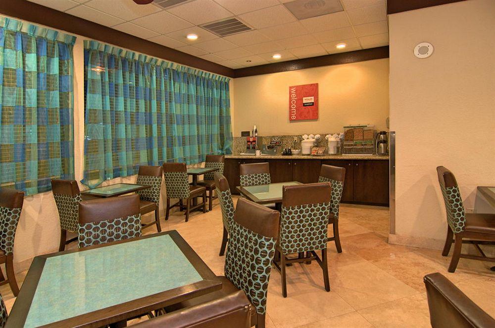 Four Points By Sheraton Fort Lauderdale Airport/Cruise Port Esterno foto